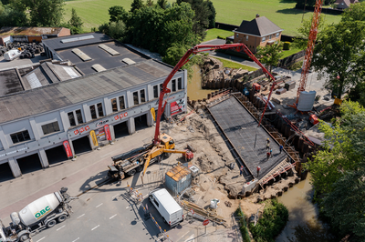 Foto: verbreden koker N8 (Maarkebeek) – gedurende de werkzaamheden