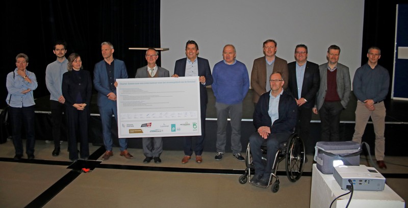 Ondertekening charter riviercontract Dommel
